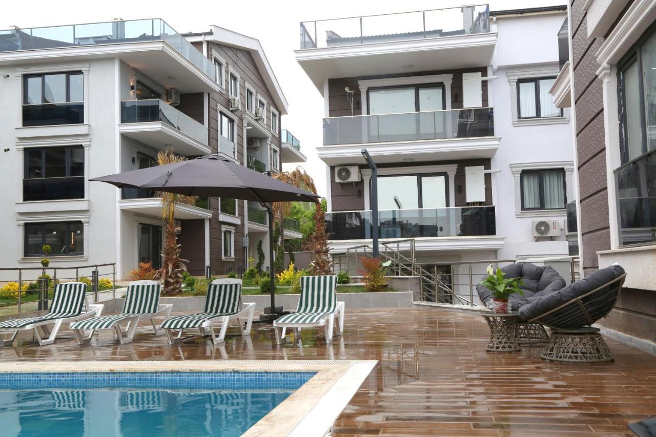 Flower City Suits Aparthotel Yalova  Exteriör bild