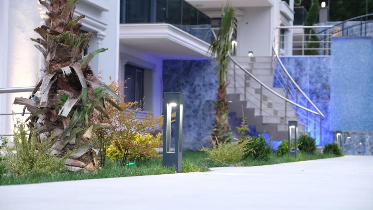 Flower City Suits Aparthotel Yalova  Exteriör bild