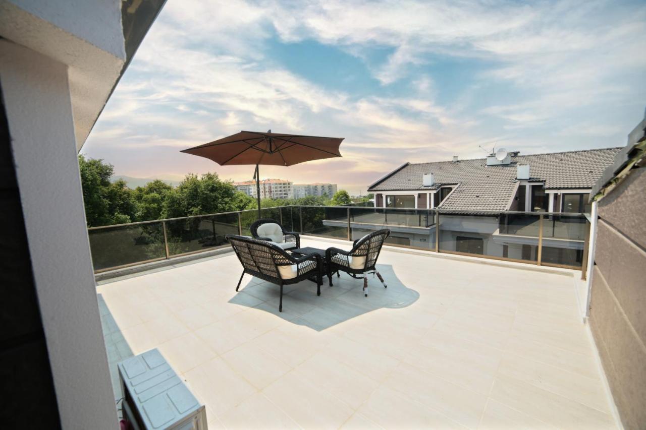Flower City Suits Aparthotel Yalova  Exteriör bild