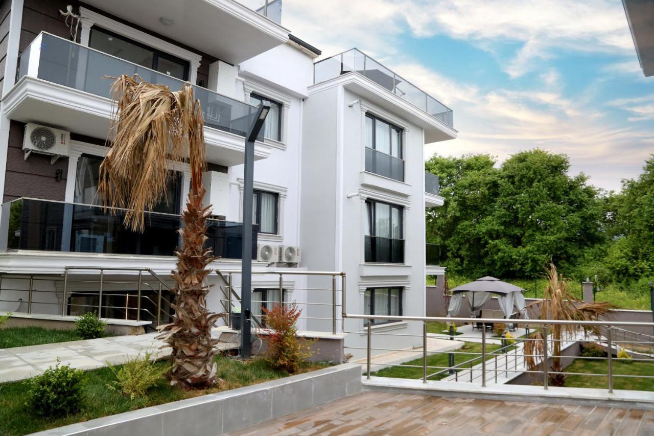 Flower City Suits Aparthotel Yalova  Exteriör bild