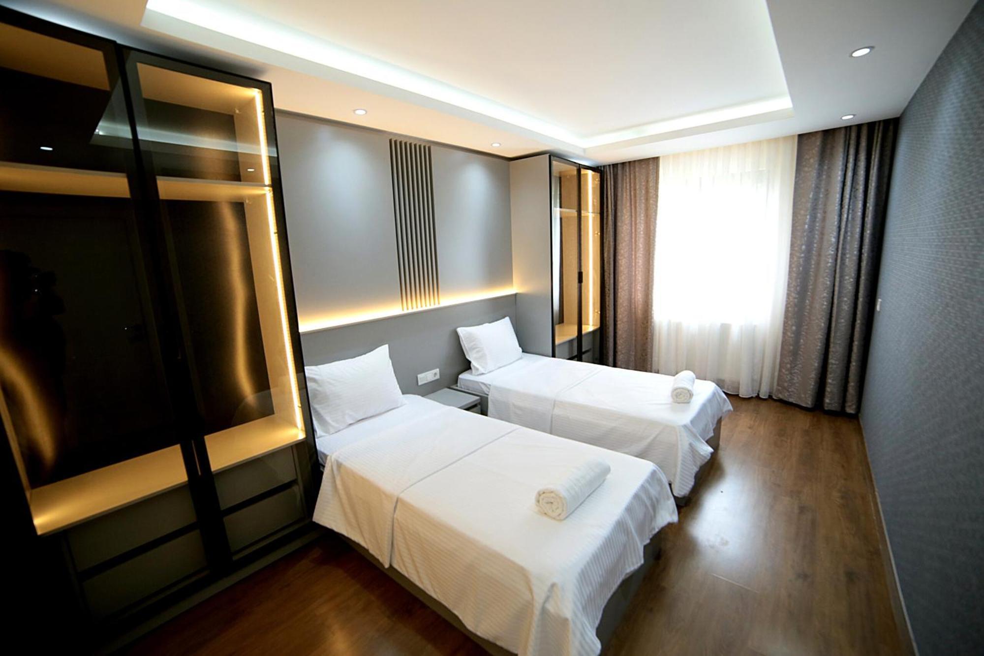 Flower City Suits Aparthotel Yalova  Exteriör bild